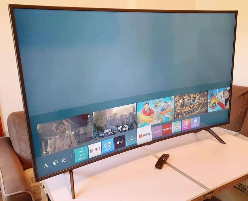 Телевизор Samsung - Извит - 55 ИНЧА - Smart - 4K - Ultra HD !