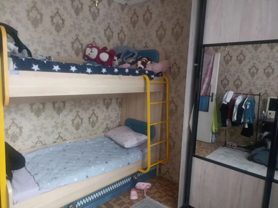 Двухярусная кровать