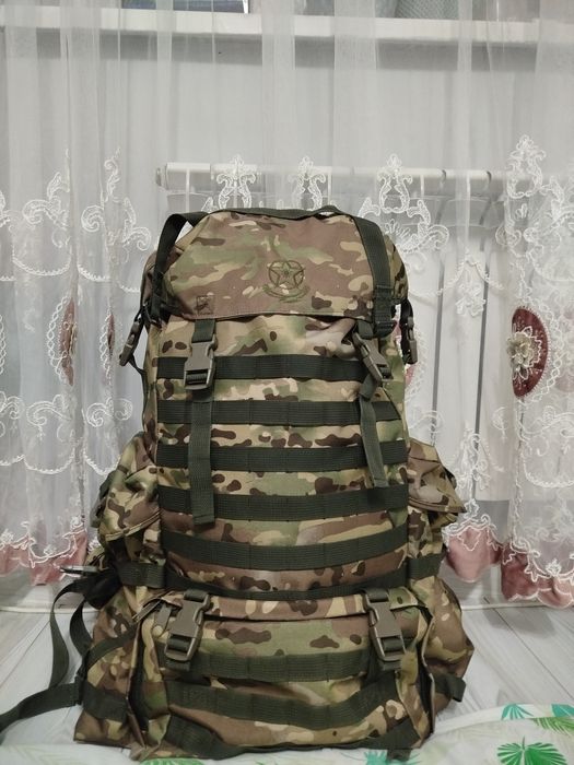 Военный форма...