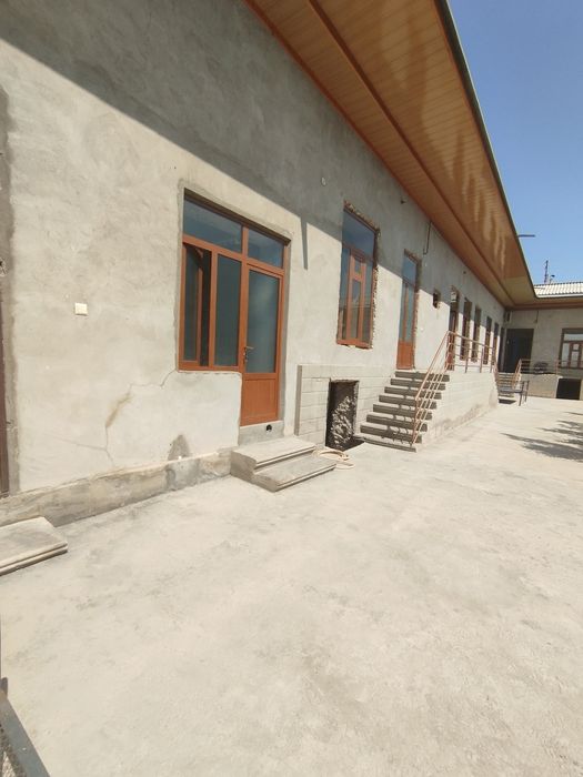 Ховли сотилади зудлик Билан