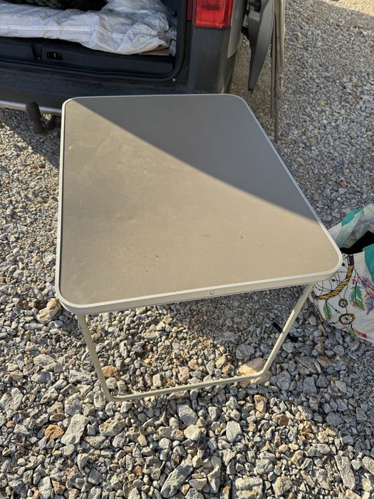 Туристическа маса за къмпинг сгъваема