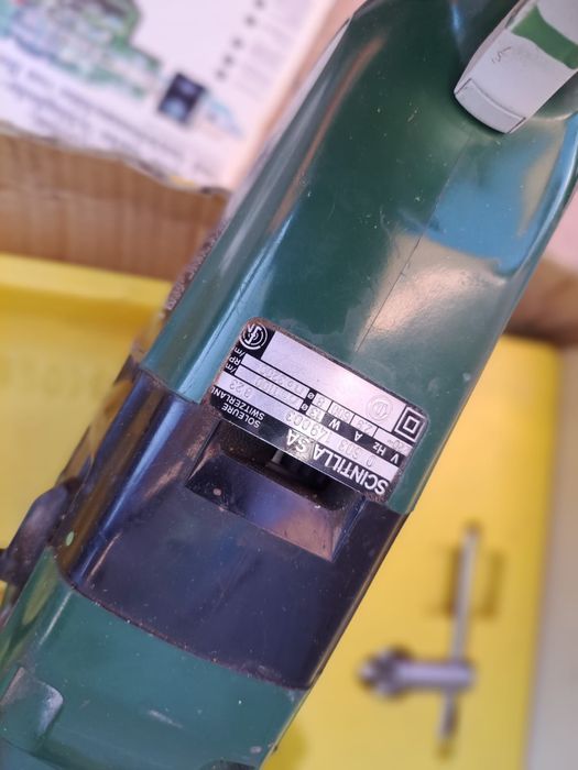 Bormașină ,autofiletantă electrică profesională marca BOSCH