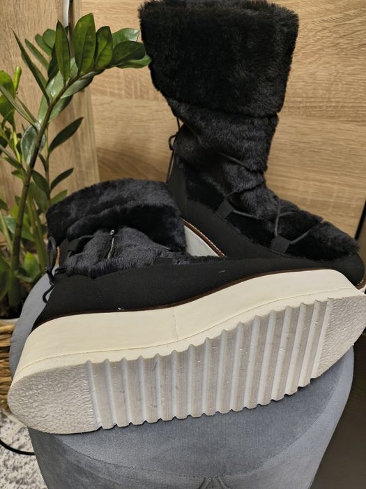 Топли зимни боти