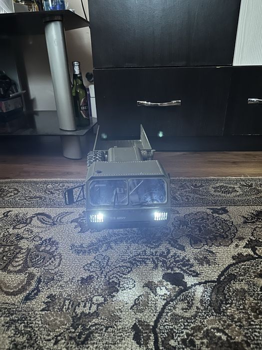 Camion militar RC 6x6 cu remorcă, cameră FPV și telecomanda - 2.4 GHz