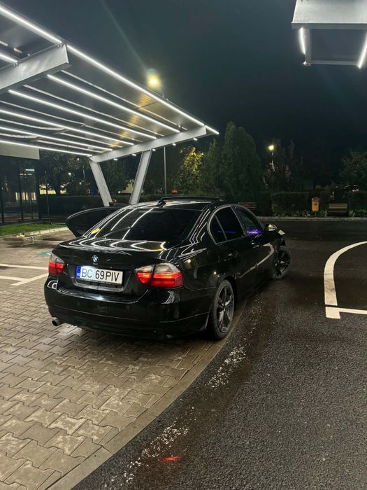 BMW Seria 3 E90 320d