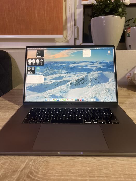 MacBook Pro 16” 2019 | i7 2.6GHz | 32GB RAM | 512GB SSD | Radeon Pro 5300M | Baterie 240 cicluri