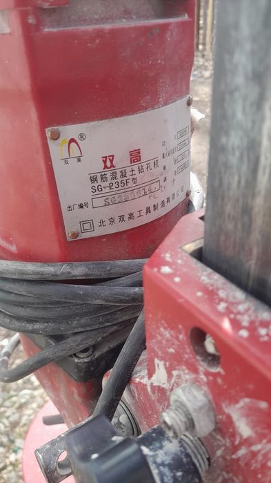 Устоновка алмазного бурение