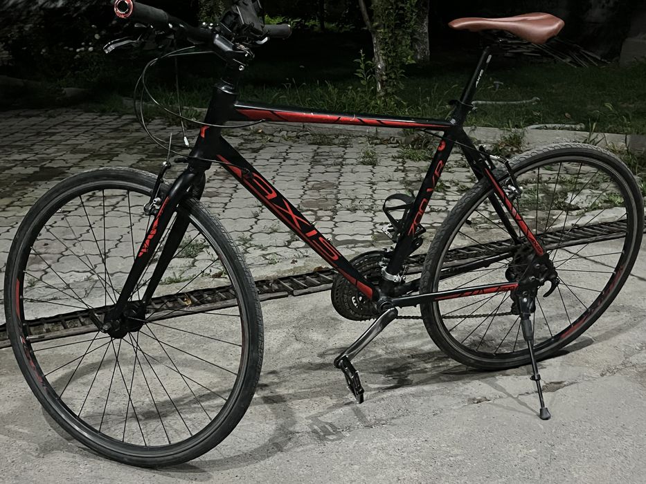 Гравейный велосипед axis 700VR