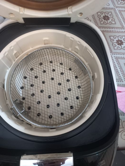 Продам мультиварку Redmond