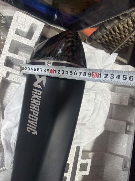 Ауспух за мотор Akrapovic