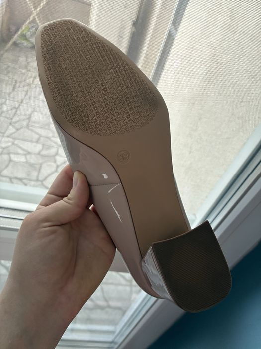Дамски обувки с токче