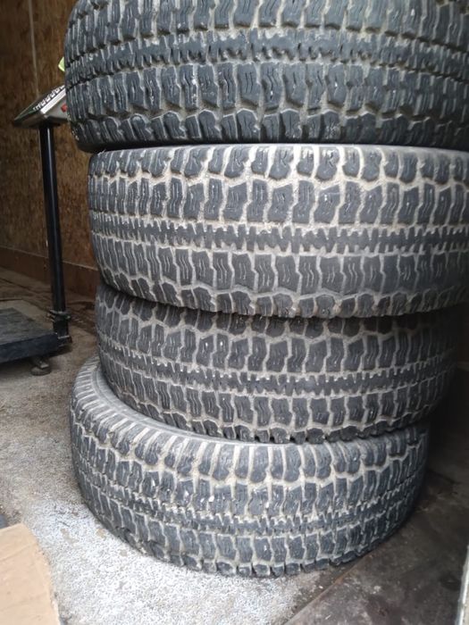 Резина на ниву б/у