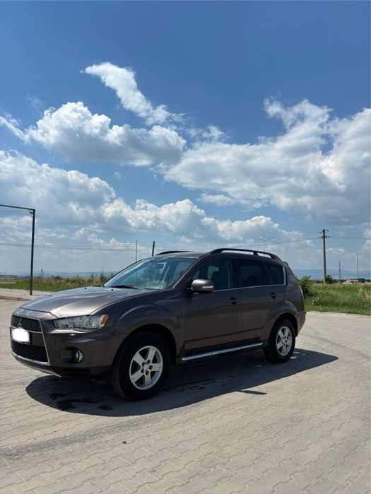 MITSUBISHI Outlander 0 — imagine 5