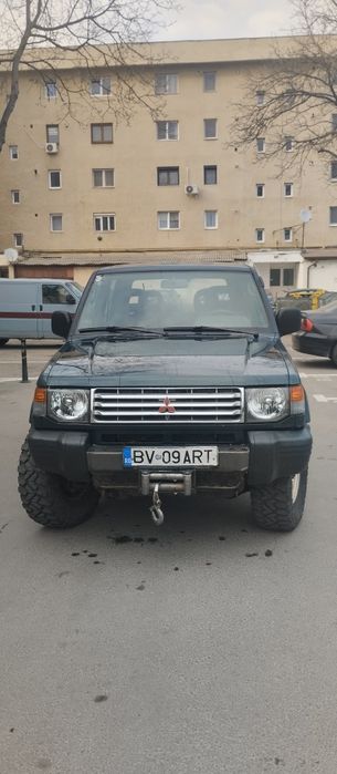 Mitsubishi Pajero MK 2