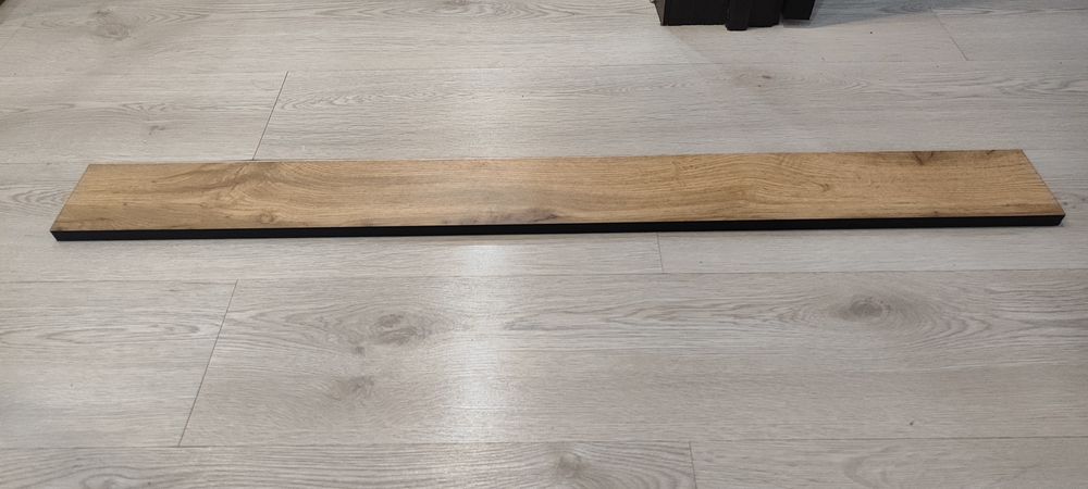 Полка настенная.