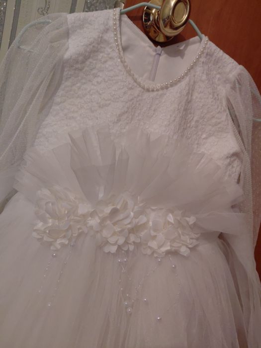 Продам платье на девочку