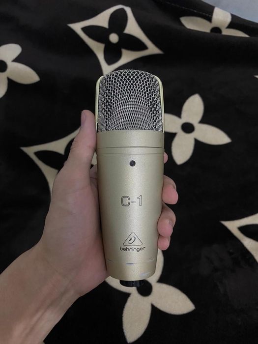 Behringer c-1 в отличном состояний