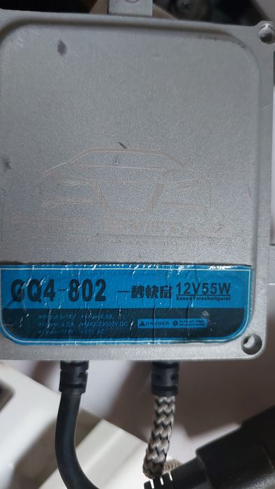 Ksenon lampichka sotiladi blok blan birga h4