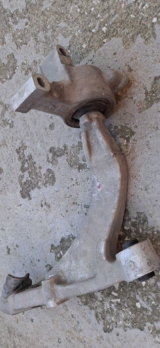 носачи за Infiniti FX 37/QX