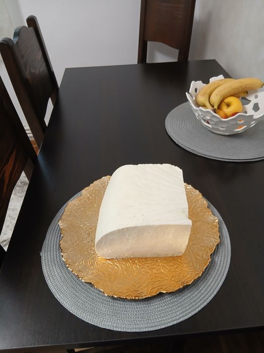 Brânză proaspătă de oaie 100%