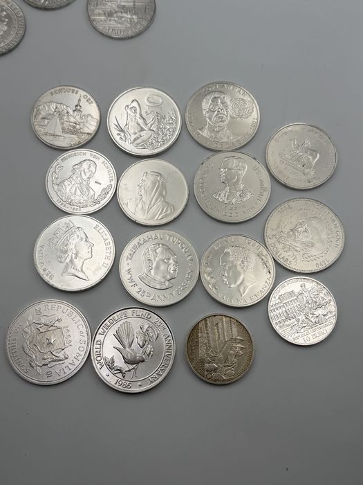 Monede si medali Argint 925 La pret de Bursa Argint de investitie 499g