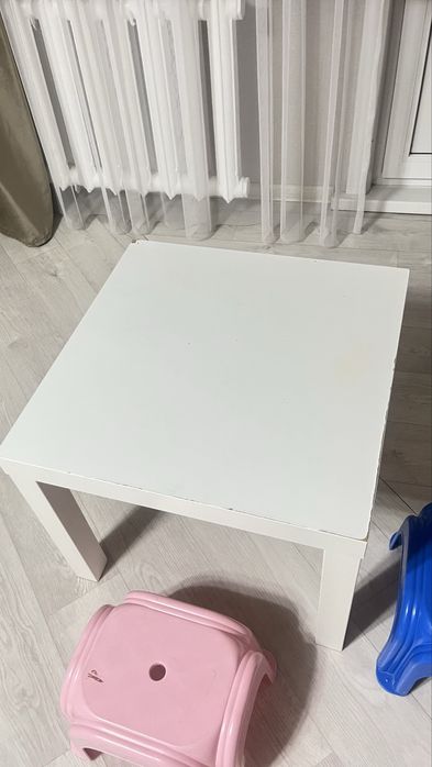 Продам стол и стулья