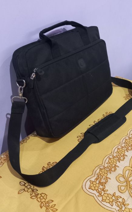 Продам сумку для ноутбука.