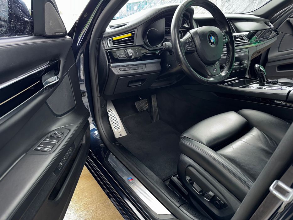 BMW 740 xdrive M schimb motoare foarte mari