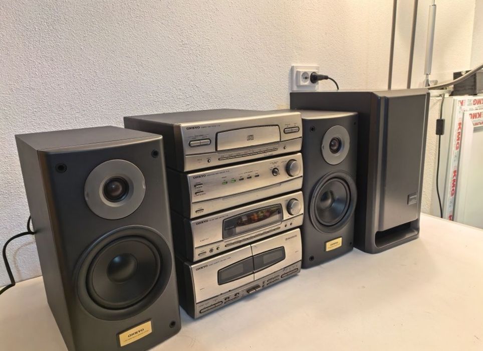 Amplificator Onkyo cd-player, deck, tuner, boxe
