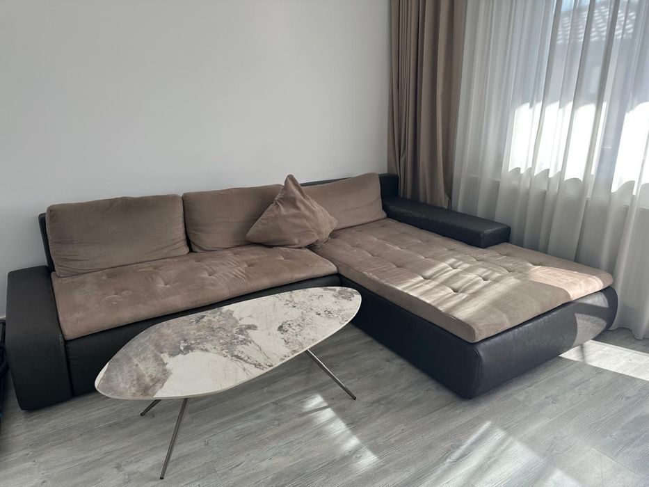 Canapea pentru living