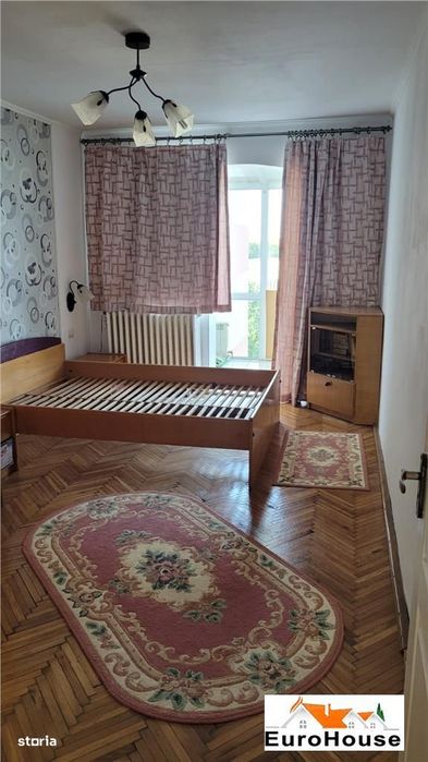 Apartament de vanzare 3 camere in Alba Iulia - Cetate