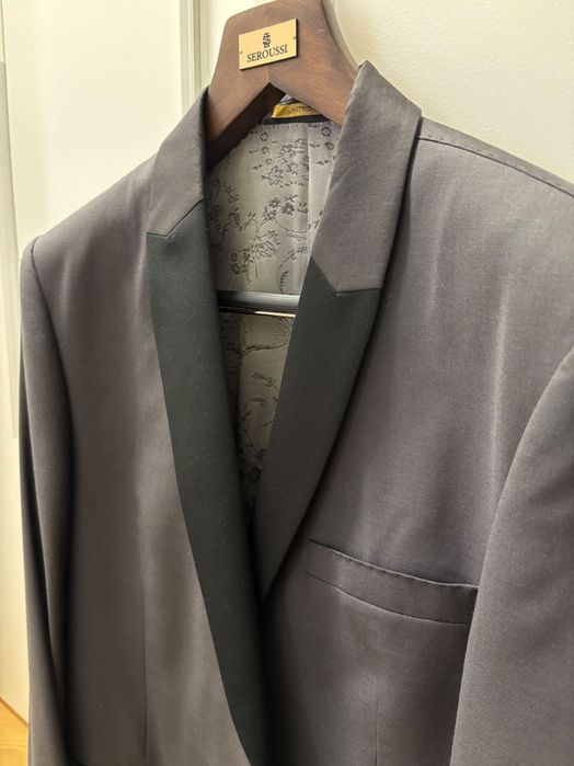 Costum seroussi marimea 54. Editie limitata. Nou