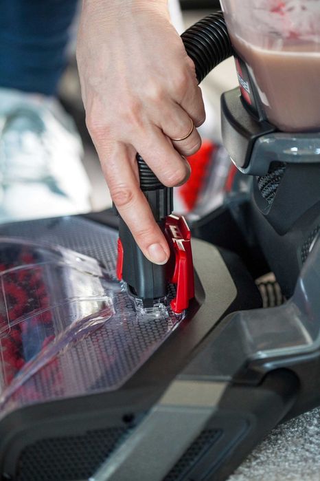 Перяща прахосмукачка Bissell ProHeat 2X Revolution 1858N