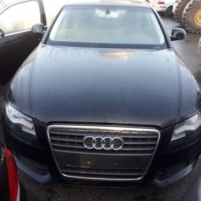 Dezmembrez Audi A4 2.0 TDI CAG din 2010 volan pe stanga