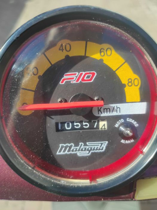 Vând scuter malaguti f10 2t 49cc