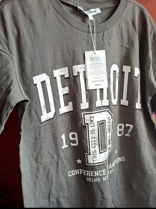 Tricou nou cu etichetă KOTON mărime xs