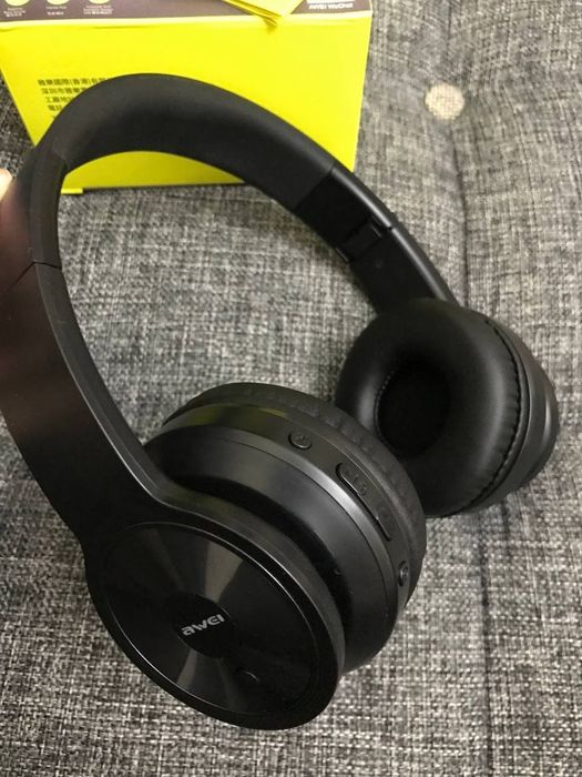 Накладные беспроводные наушники AWEI 996BL