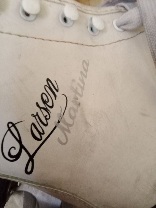 Коньки фигурки. 37 размер.