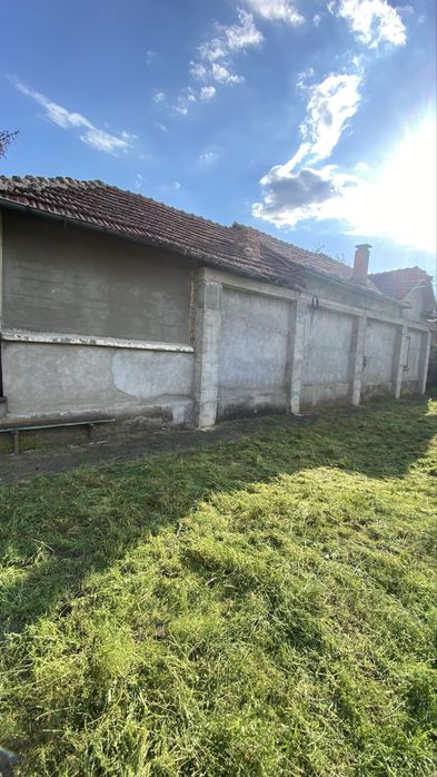 Продава се Къща в с. Крушовене, Област Плевен - 200 кв.м за 67 €/кв.м - Снимка #2