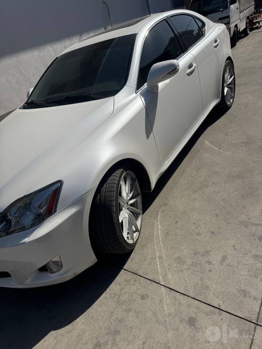 Lexus full jemchug