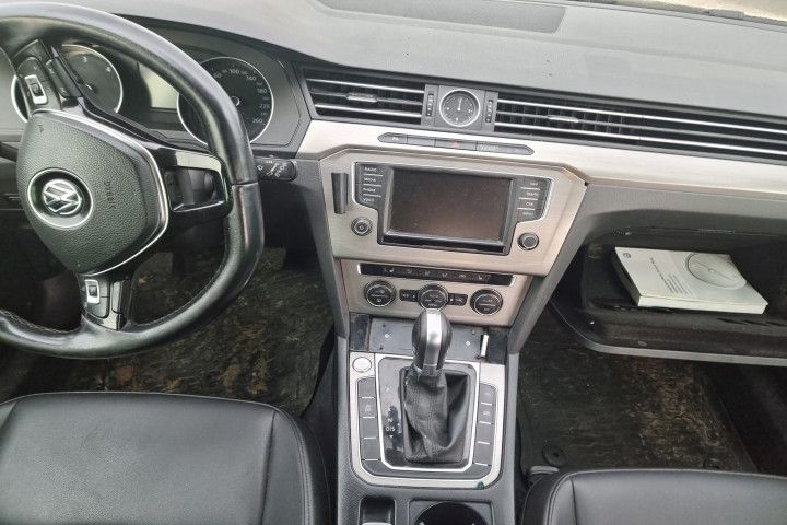 Dezmembrez Volkswagen Passat - B8 (2014 - 2020), 2.0 tdi CRLB, automatic, CRLB, SGG