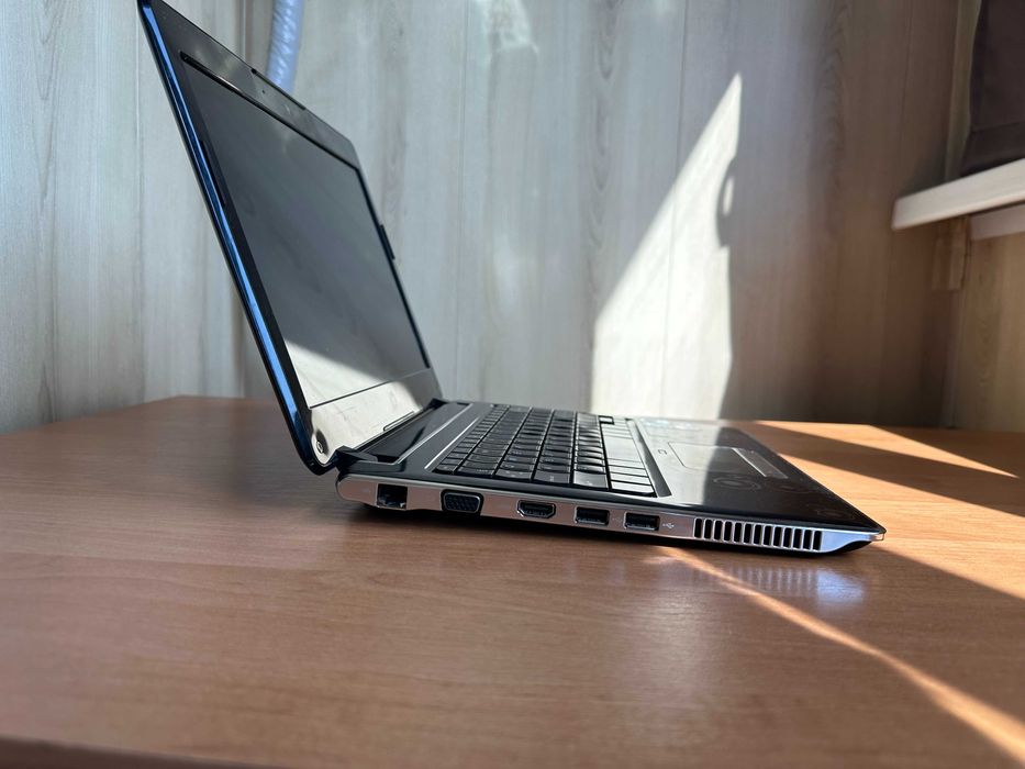 HP pavilion dv2 netbook