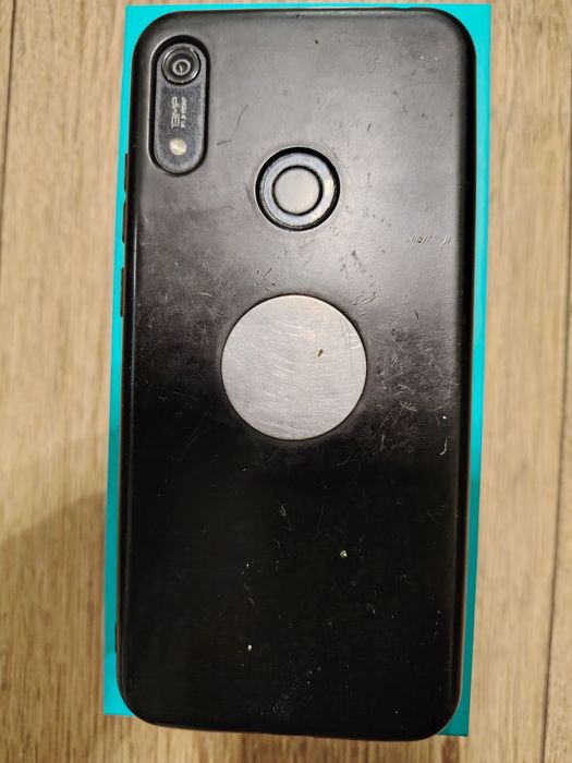 Продам телефон Хонор 8А