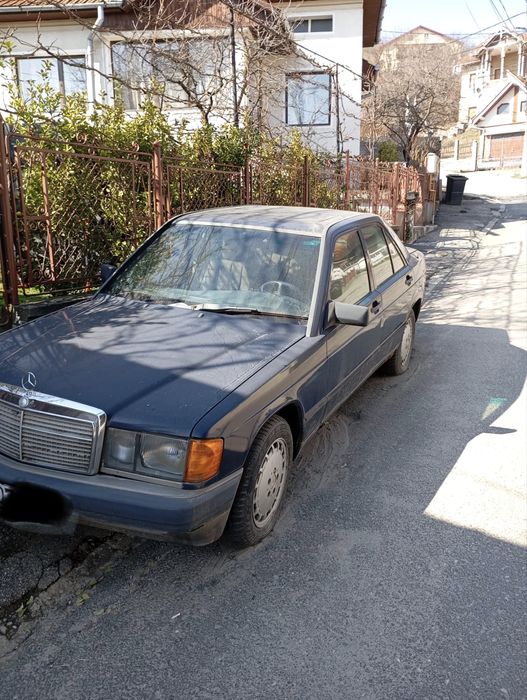 Mercedes 190E pentru pasionati de masini vechi