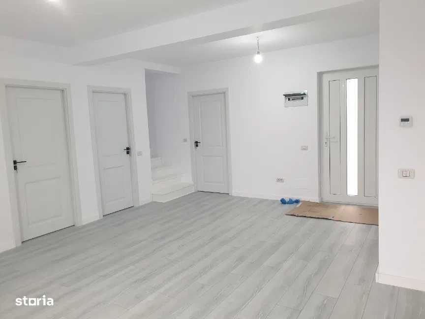 Vila 5 camere, dormitor parter, Valea Lupului-Rediu