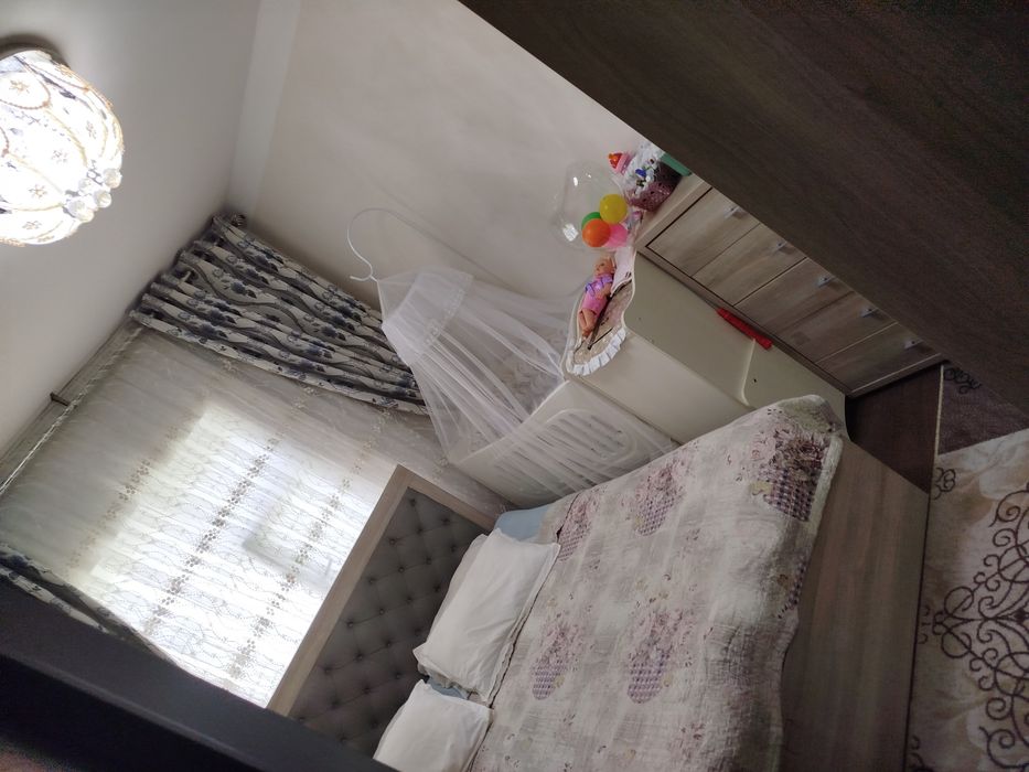 Sergeli 5a kvartira sotiladi