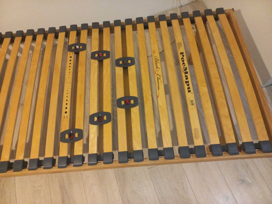 Подматрачна рамка на крачета / легло 82/190