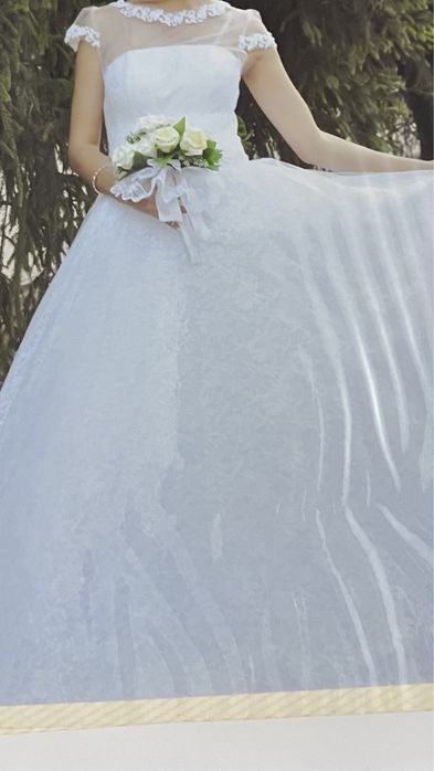 Төй көйлек сатылады