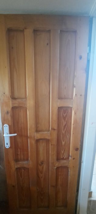 Usii de lemn pet interior si exterior FARA TOC