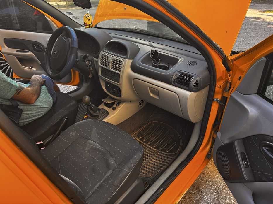 Renault Clio 2003
